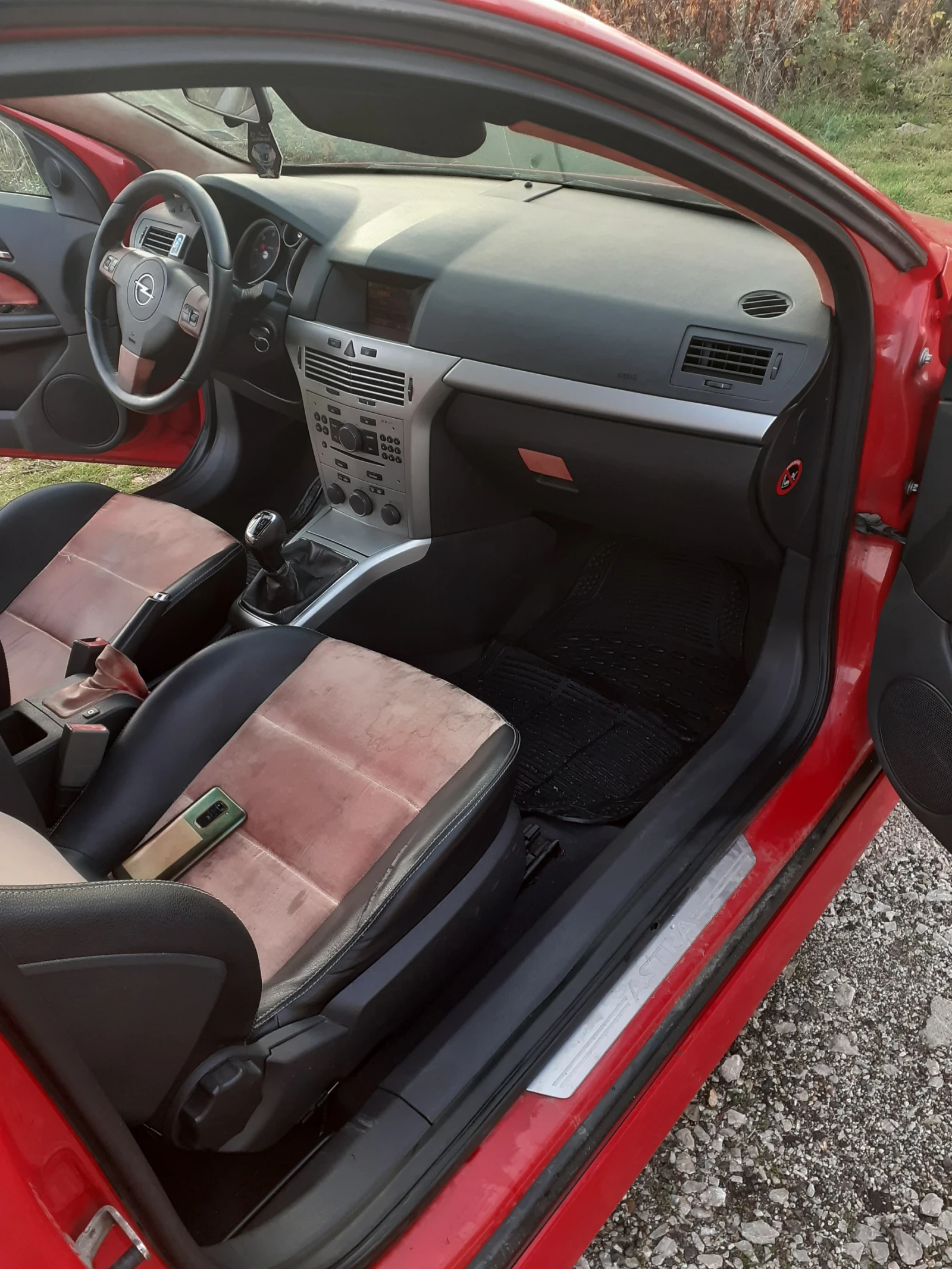 Opel Astra GTC - изображение 6