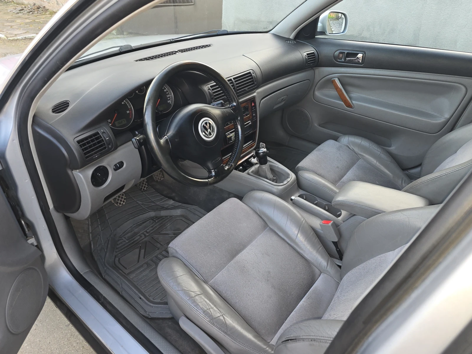 VW Passat  - изображение 5