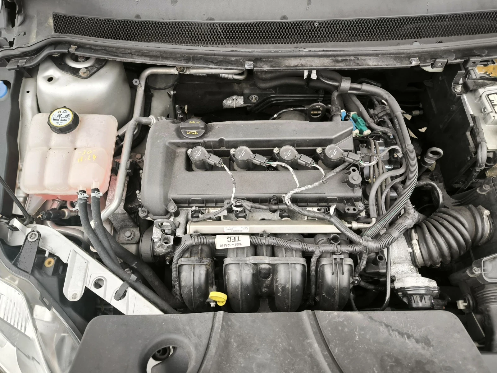 Ford Focus 2.0i automatic , снимка 15 - Автомобили и джипове - 54078468