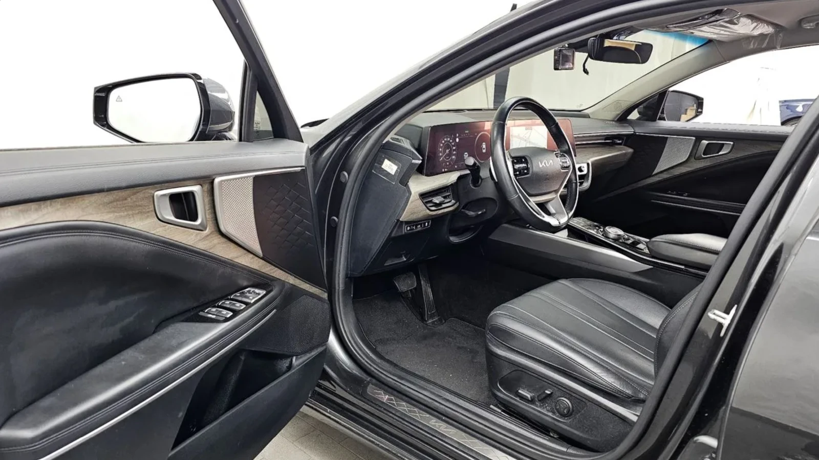 Kia K8 ПОДГРЕВ | ОБДУХВАНЕ | 360 КАМЕРИ, снимка 6 - Автомобили и джипове - 54644101