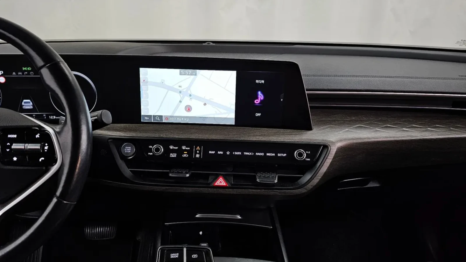 Kia K8 ПОДГРЕВ | ОБДУХВАНЕ | 360 КАМЕРИ, снимка 12 - Автомобили и джипове - 54644101