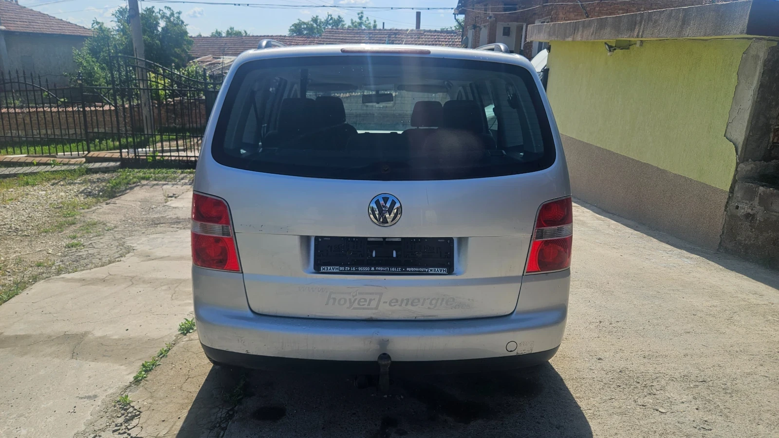 VW Touran 1.6i klima .7места, снимка 7 - Автомобили и джипове - 54676480