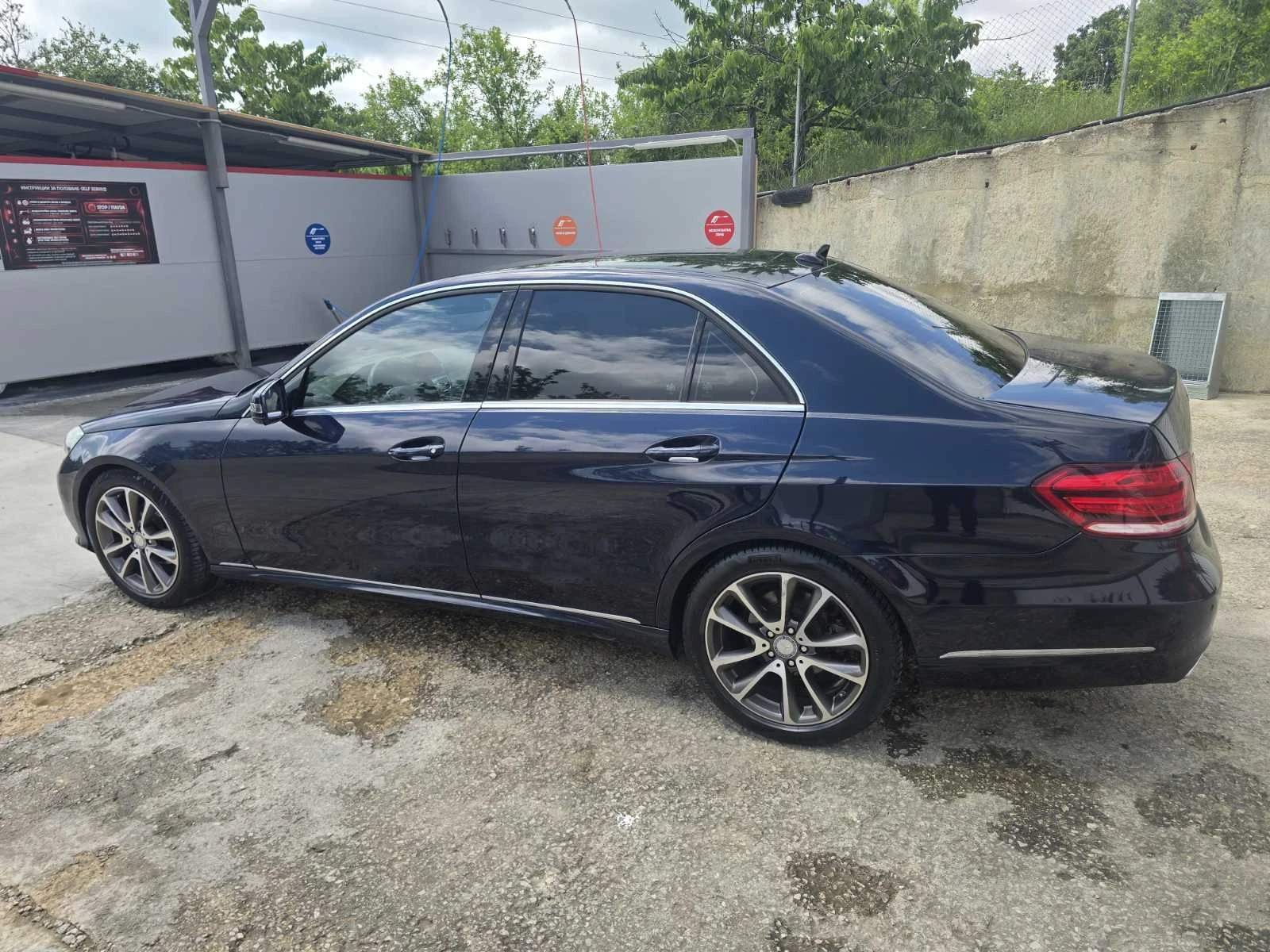 Mercedes-Benz E 200, снимка 7 - Автомобили и джипове - 54704546