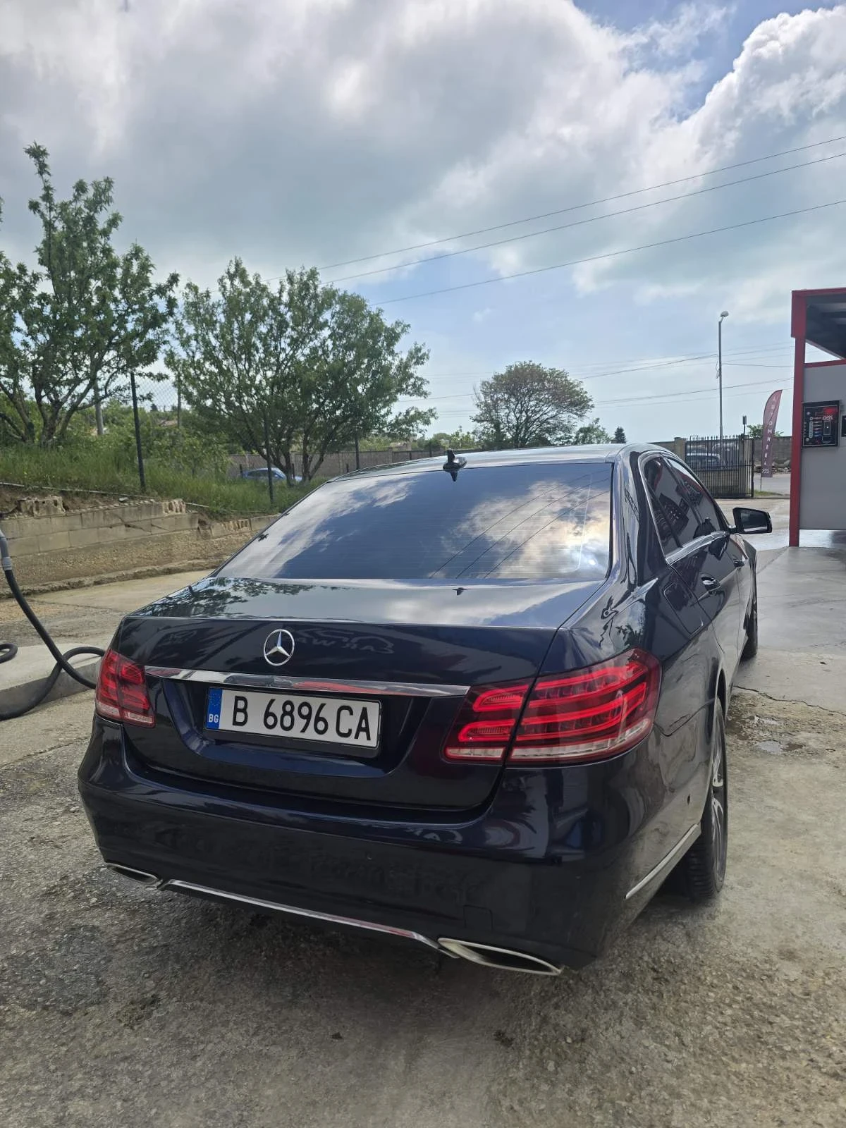 Mercedes-Benz E 200, снимка 10 - Автомобили и джипове - 54704546