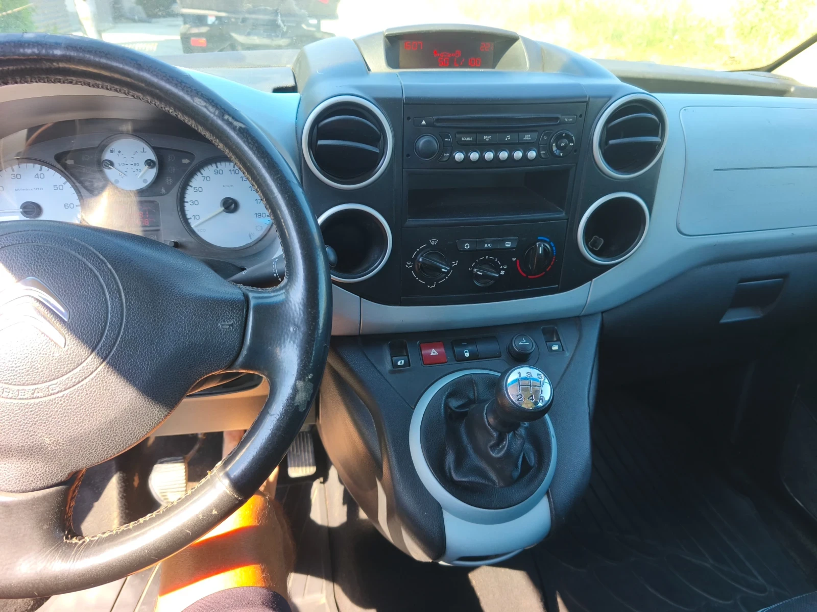 Citroen Berlingo, снимка 2 - Автомобили и джипове - 54992602