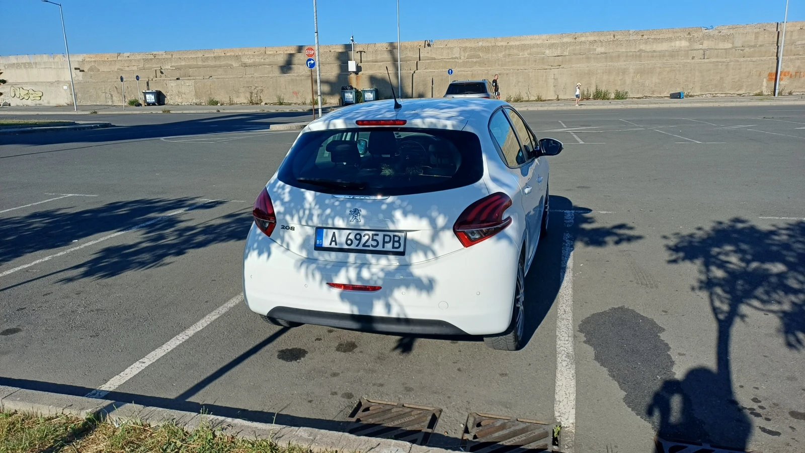 Peugeot 208, снимка 4 - Автомобили и джипове - 55051291
