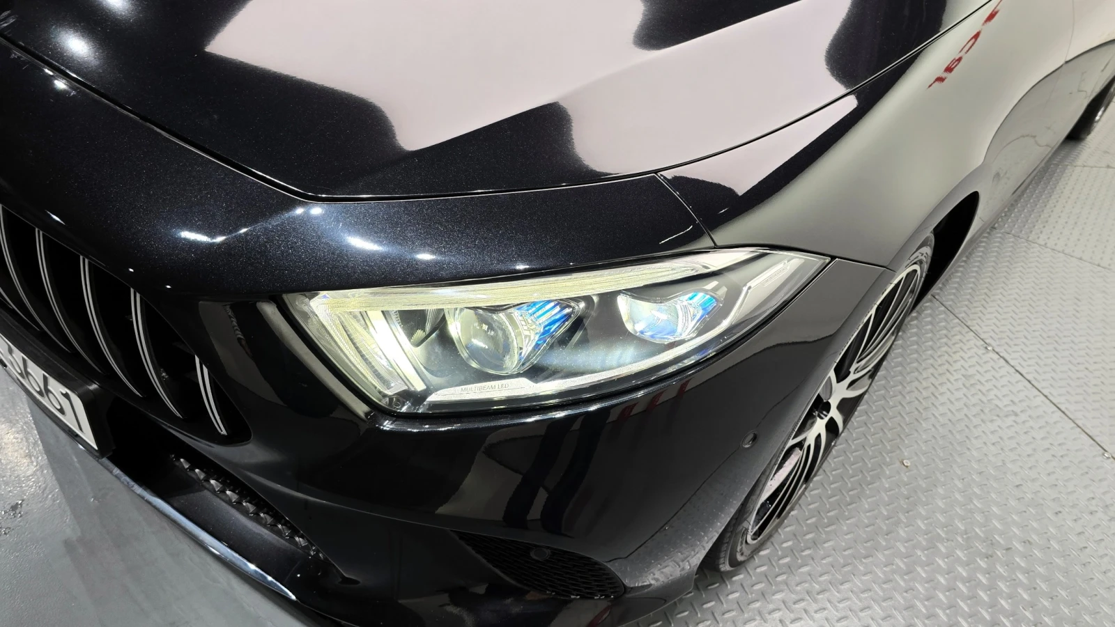 Mercedes-Benz CLS 400 ДИСТРОНИК/ПАНО/ПОДГРЕВ/ОБДУХ/ВЪЗДУШНО ОКАЧВАНЕ/, снимка 3 - Автомобили и джипове - 55298308