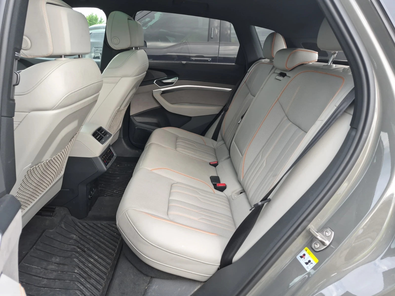 Audi E-Tron CHRONOS, снимка 14 - Автомобили и джипове - 55307764