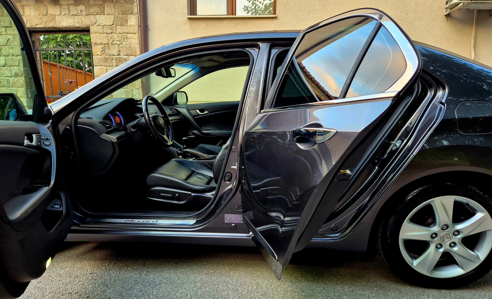 Honda Accord 2.2d-EXECUTIVE- navi- кожа-veriga-6скорости-japan , снимка 11 - Автомобили и джипове - 55337084