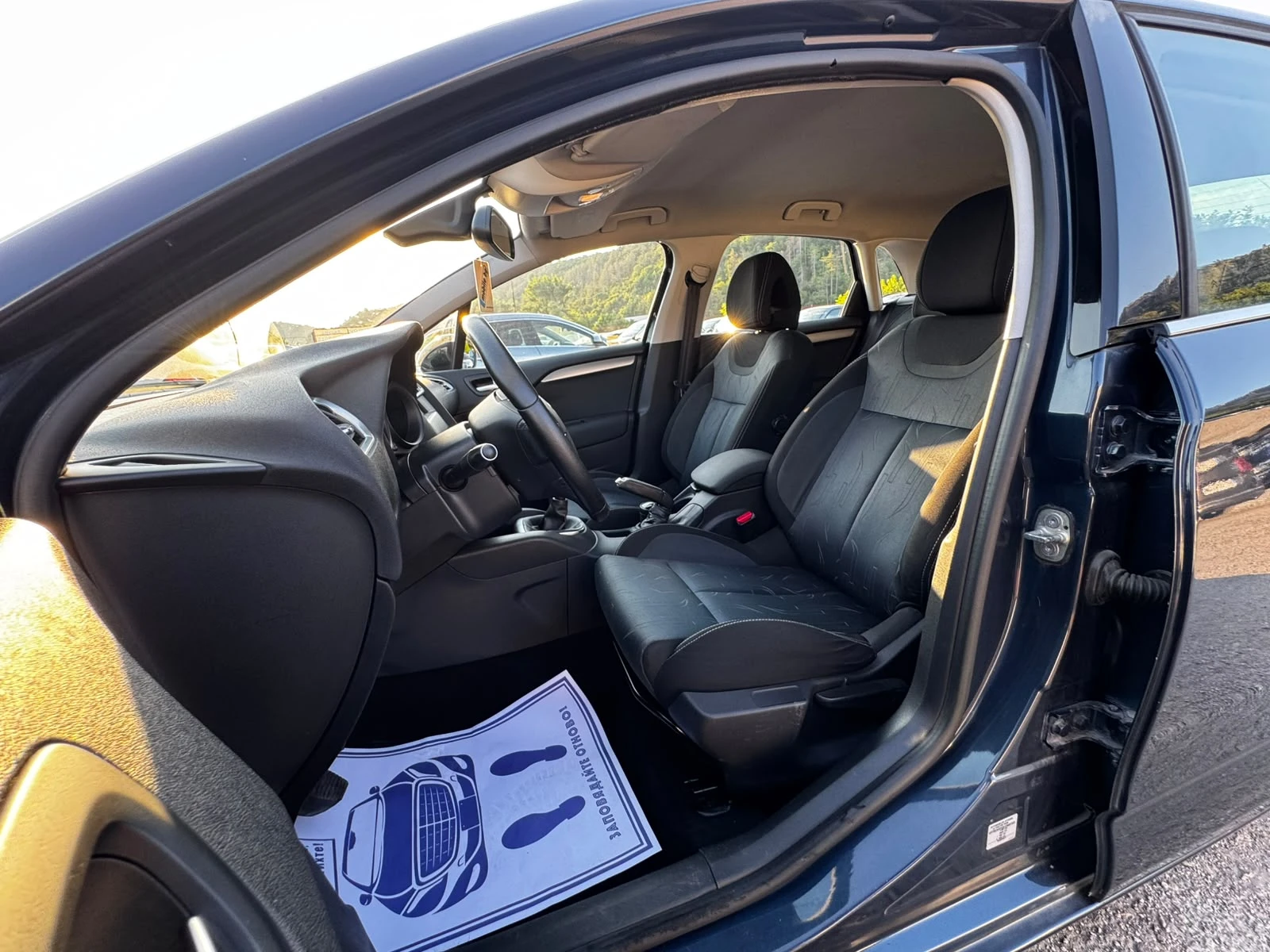 Citroen C4 1.4i, КЛИМАТРОНИК, МУЛТИВОЛАН, снимка 15 - Автомобили и джипове - 55411424