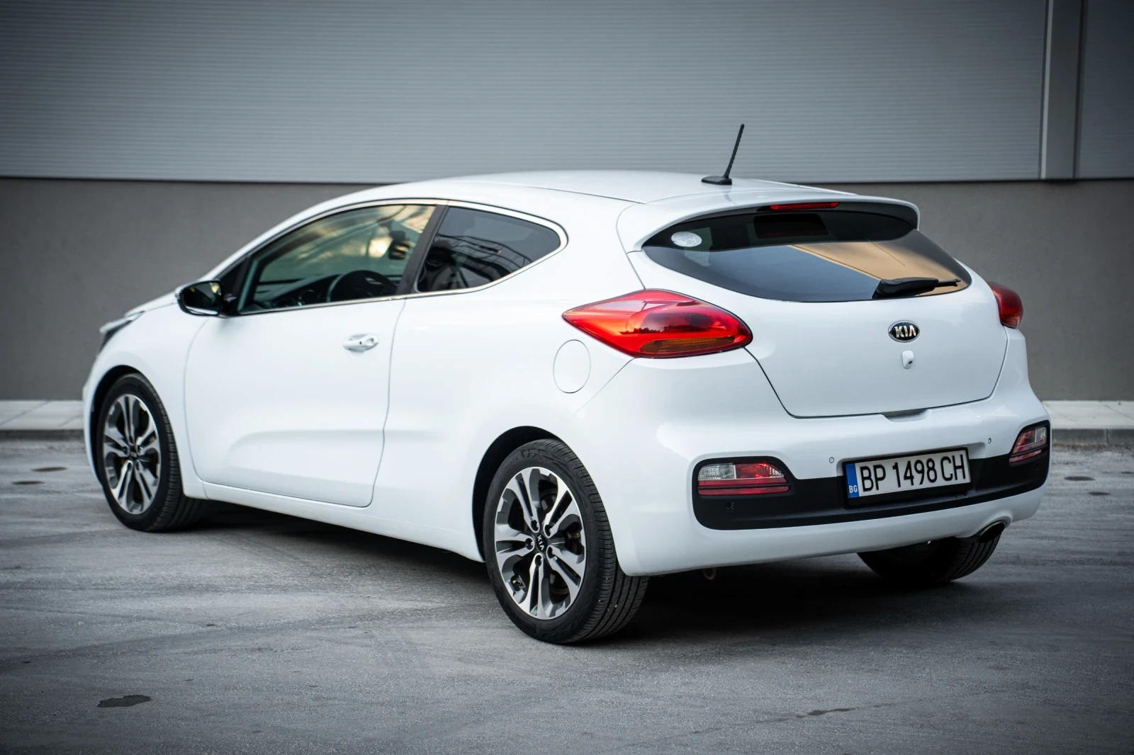 Kia Pro ceed 1.6 GDI 140 �.�. (Euro 5) | Mobile.bg � ����������� 3