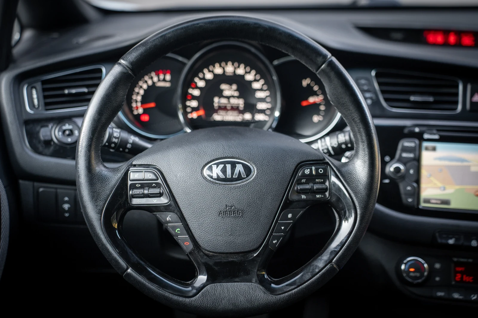 Kia Pro ceed 1.6 GDI 140 �.�. (Euro 5) | Mobile.bg � ����������� 9