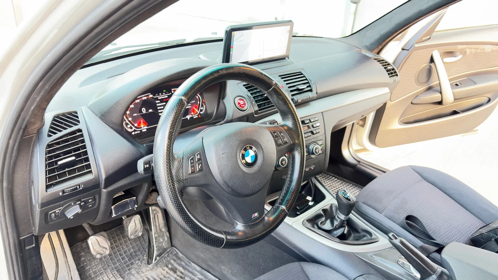BMW 118 сменени вериги на 125к км, снимка 12 - Автомобили и джипове - 55589855