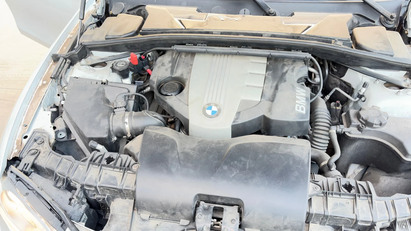 BMW 118 сменени вериги на 125к км, снимка 6 - Автомобили и джипове - 55589855