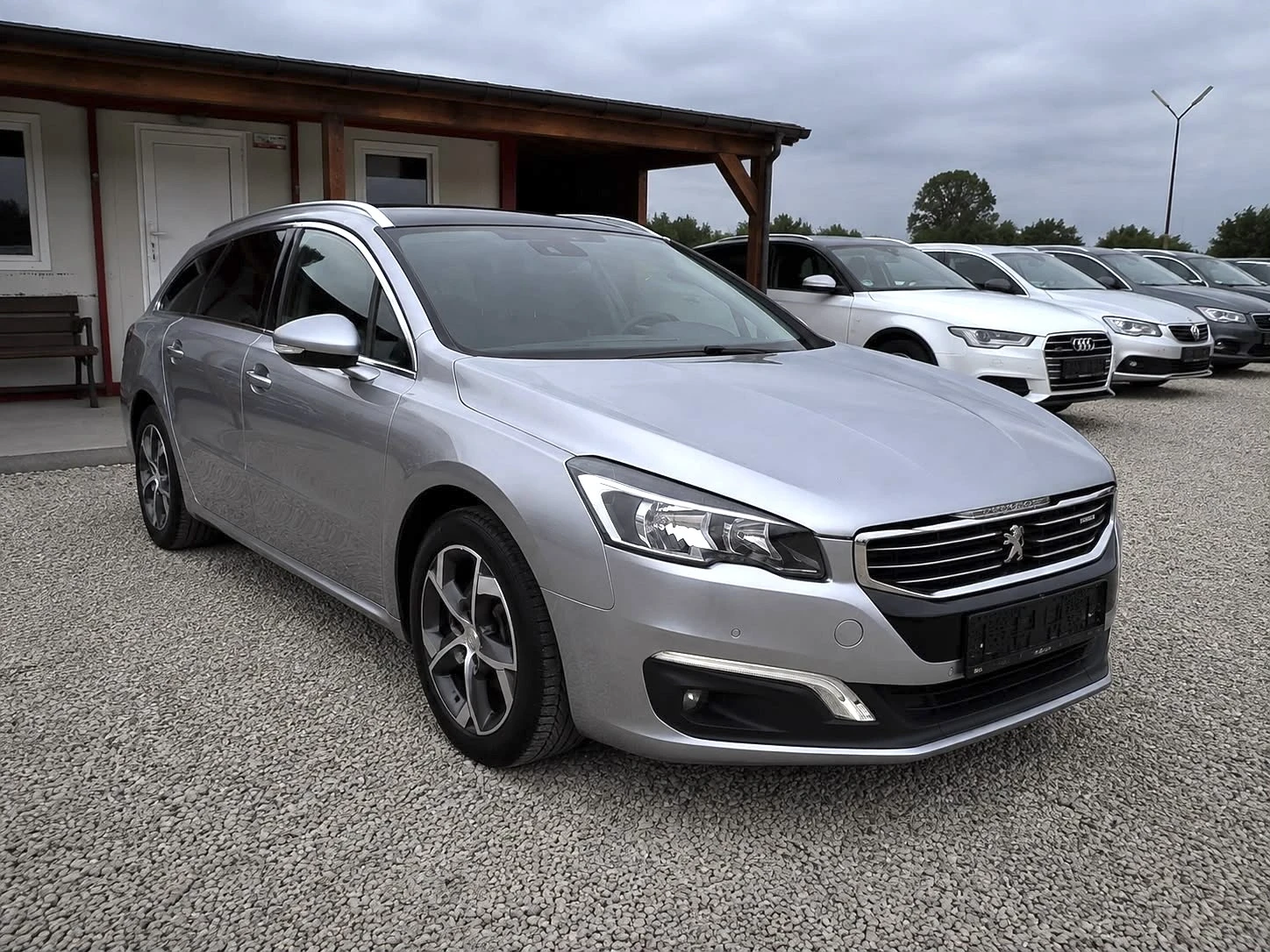 Peugeot 508 * 2.0HDI* 180к.с* Панорама* Head/Up* , снимка 2 - Автомобили и джипове - 55613245