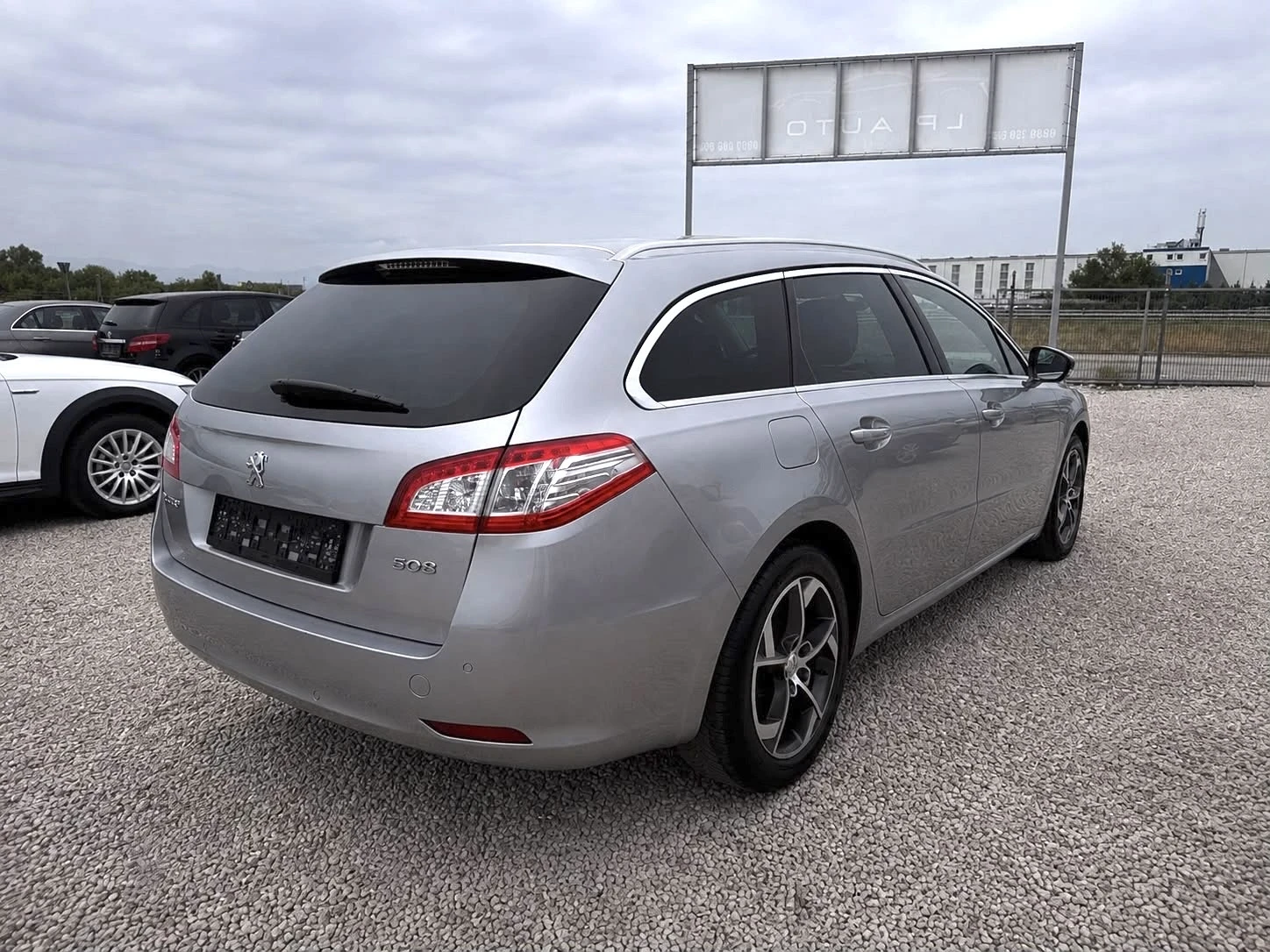 Peugeot 508 * 2.0HDI* 180к.с* Панорама* Head/Up* , снимка 4 - Автомобили и джипове - 55613245