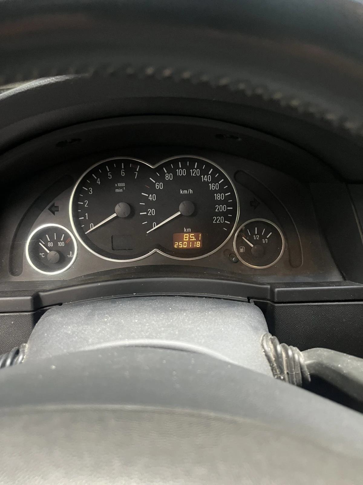 Opel Meriva, снимка 5 - Автомобили и джипове - 55618432