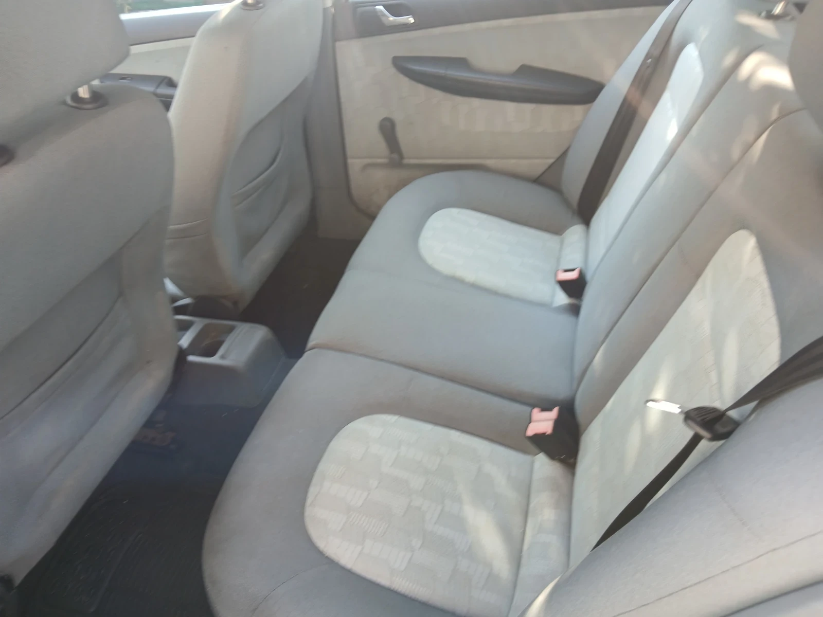 Skoda Fabia, снимка 6 - Автомобили и джипове - 55780575