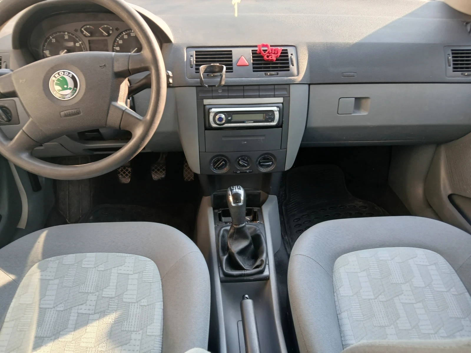 Skoda Fabia, снимка 4 - Автомобили и джипове - 55780575
