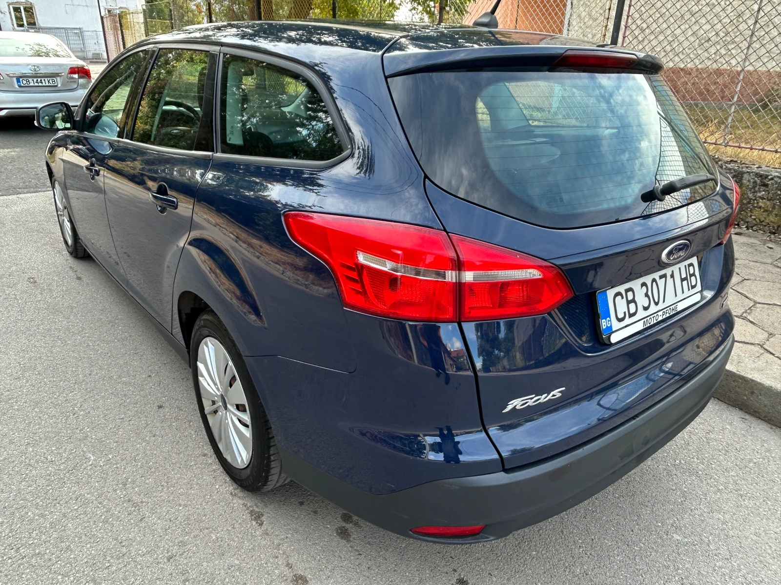 Ford Focus EcoBoost-100k.c., снимка 3 - Автомобили и джипове - 56302117