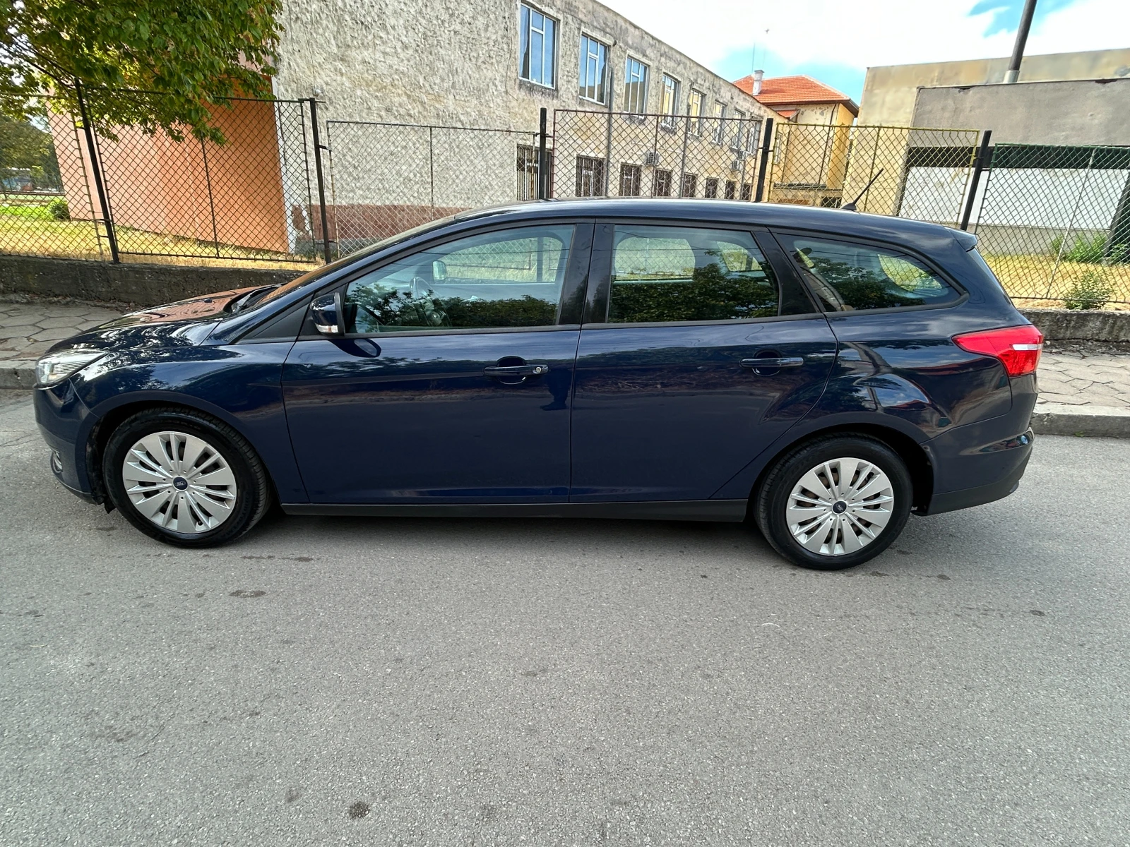 Ford Focus EcoBoost-100k.c., снимка 7 - Автомобили и джипове - 56302117