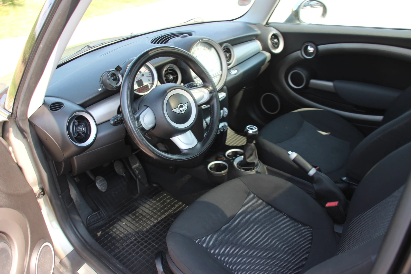 Mini Cooper 1.6D ПАНОРАМА ГЕРМАНИЯ , снимка 9 - Автомобили и джипове - 56427350