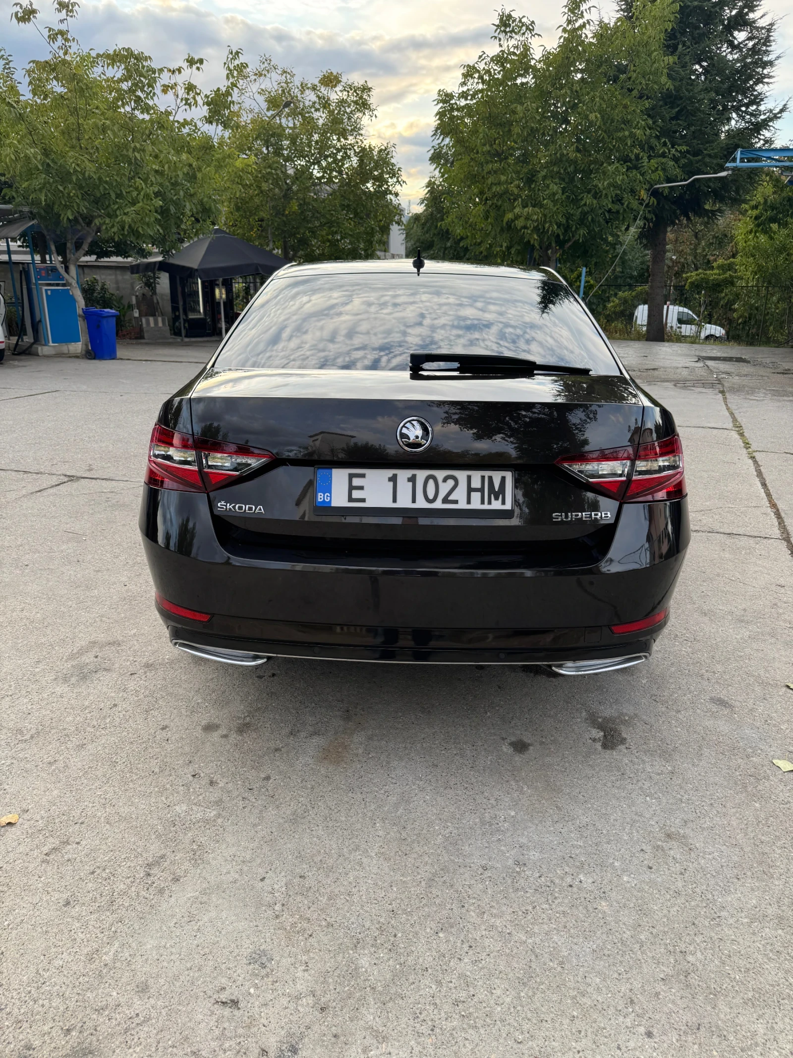 Skoda Superb 2.0 TDi, снимка 7 - Автомобили и джипове - 56481749