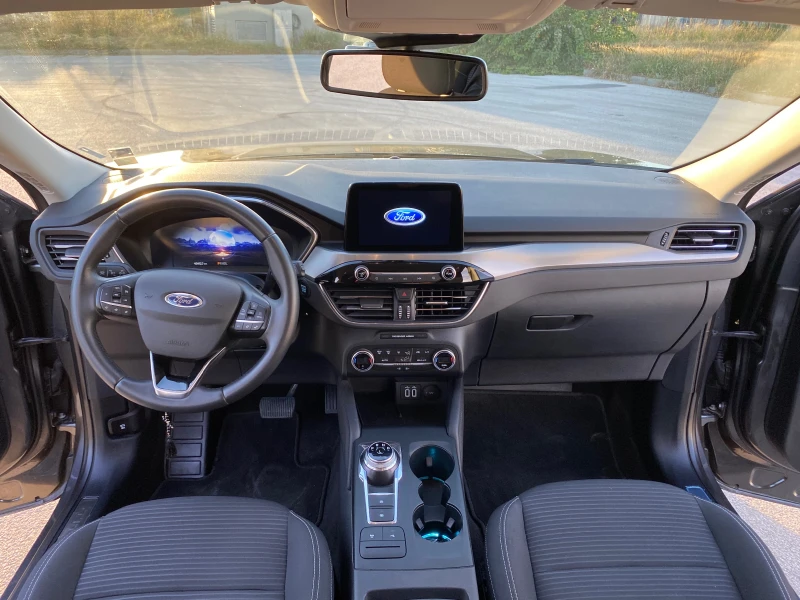 Ford Kuga 2, 5i-hybrid, снимка 9 - Автомобили и джипове - 47554837