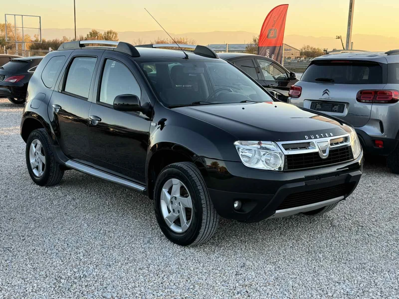 Dacia Duster 1.6I, снимка 3 - Автомобили и джипове - 47728419