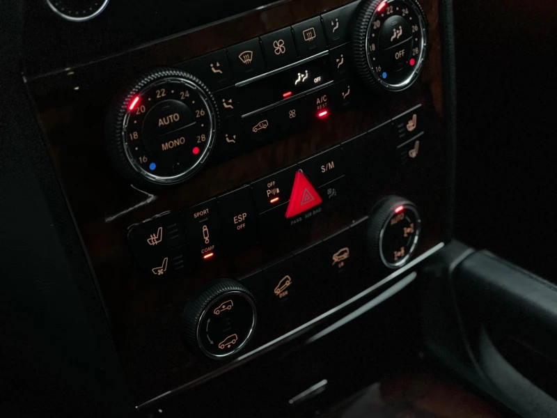 Mercedes-Benz GL 500 55 AMG, снимка 11 - Автомобили и джипове - 52123952