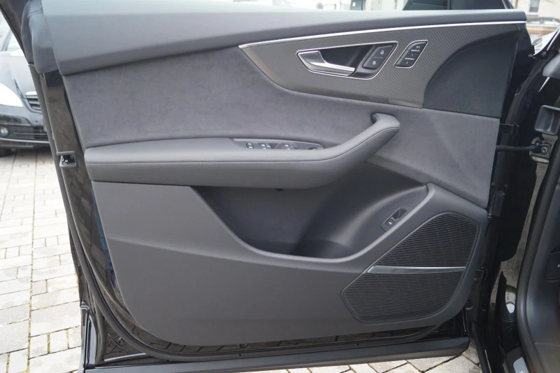 Audi RSQ8 PERFORMANCE/CERAMIC/DYNAMIC/CARBON/B&O/PANO/360/, снимка 8 - Автомобили и джипове - 52361446