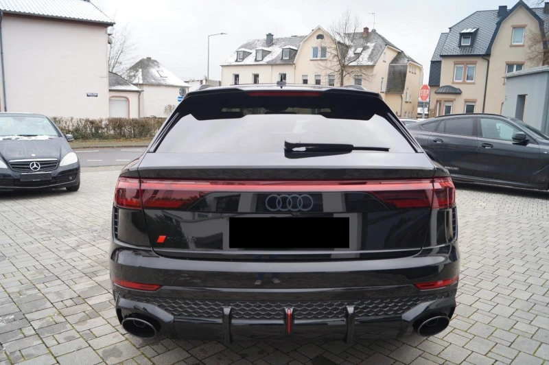 Audi RSQ8 PERFORMANCE/CERAMIC/DYNAMIC/CARBON/B&O/PANO/360/, снимка 5 - Автомобили и джипове - 52361446