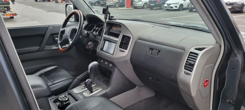 Mitsubishi Pajero Padjero 3 DID 3.2, снимка 10 - Автомобили и джипове - 52430010