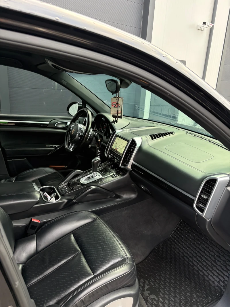 Porsche Cayenne, снимка 5 - Автомобили и джипове - 53123813