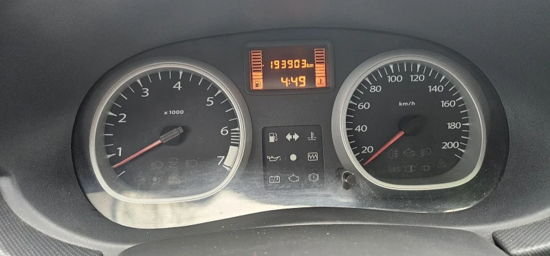 Dacia Duster 1.6 benzin 4x4 лизинг , снимка 11 - Автомобили и джипове - 53181623