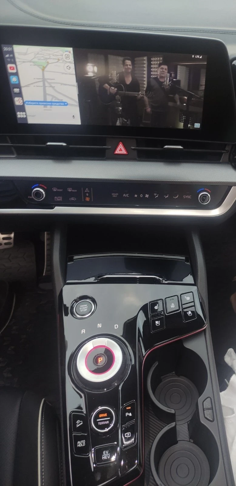 Kia Sportage 1.6 T-GDI GT Line PHEV AWD , снимка 8 - Автомобили и джипове - 55736313