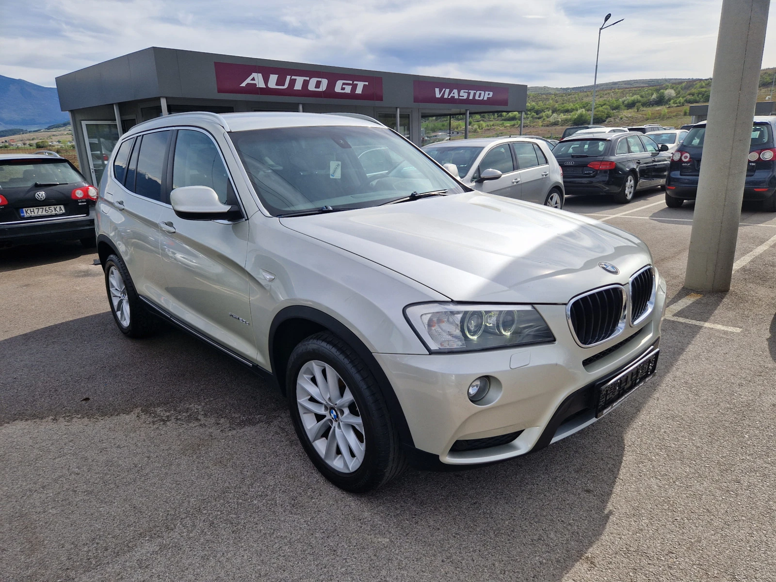 BMW X3 2.0 D X-Drive Automatic  - изображение 2