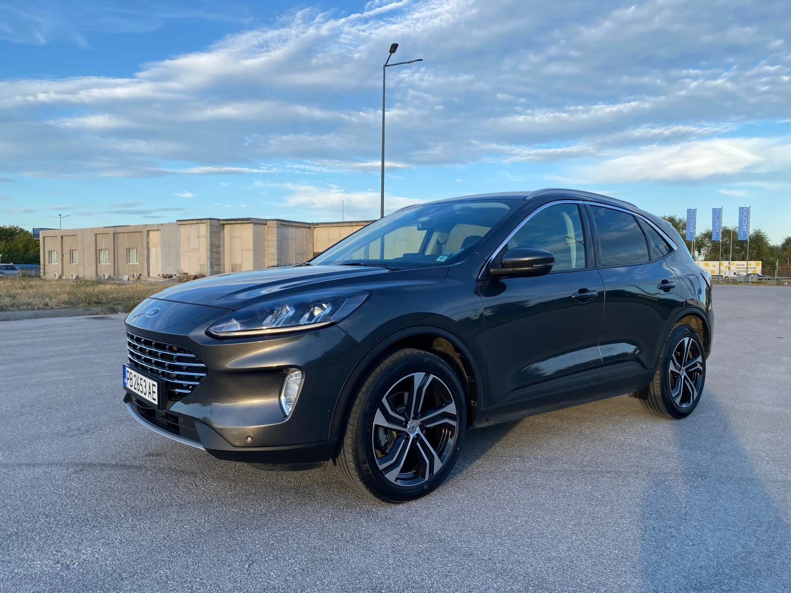 Ford Kuga 2, 5i-hybrid - изображение 3