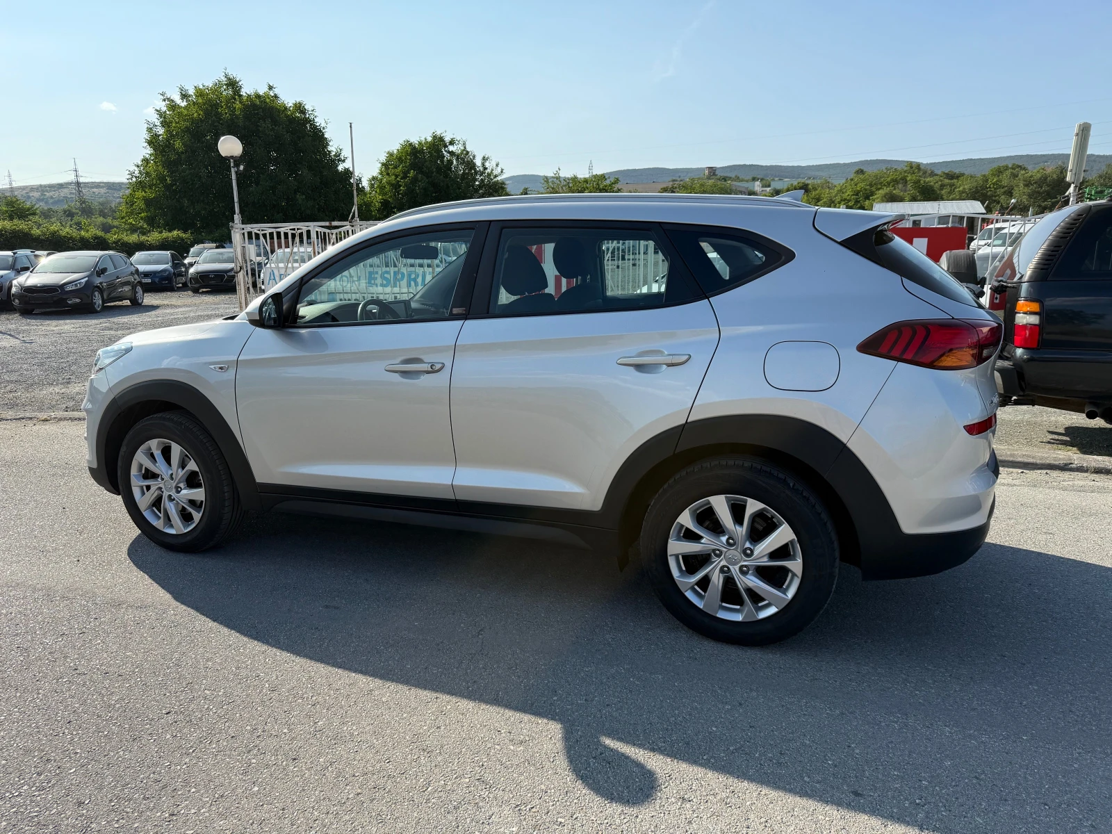 Hyundai Tucson 2.0 4х4 AUT. FACELIFT ШВЕЙЦАРИЯ - изображение 2