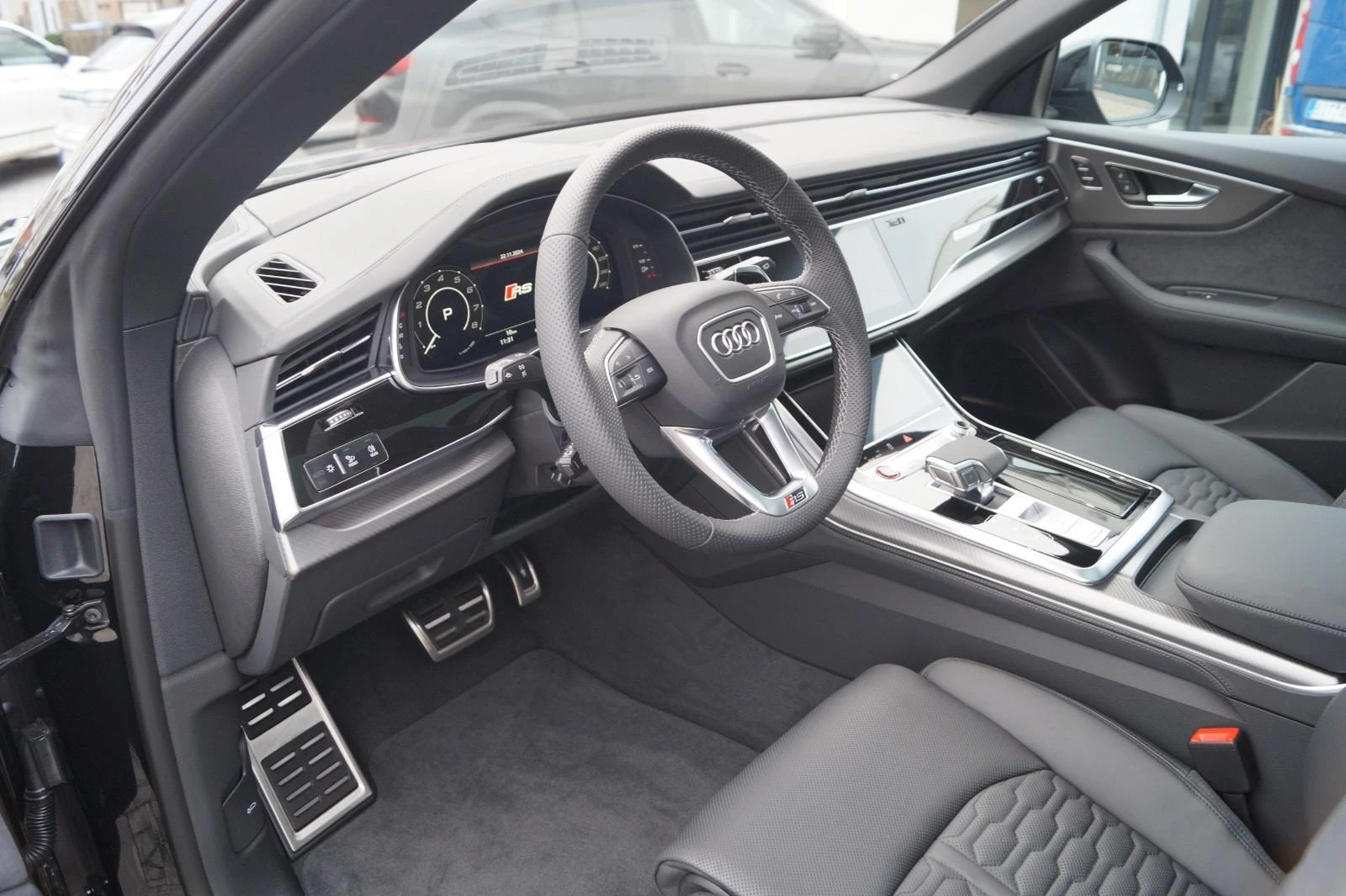 Audi RSQ8 PERFORMANCE/CERAMIC/DYNAMIC/CARBON/B&O/PANO/360/ - изображение 10