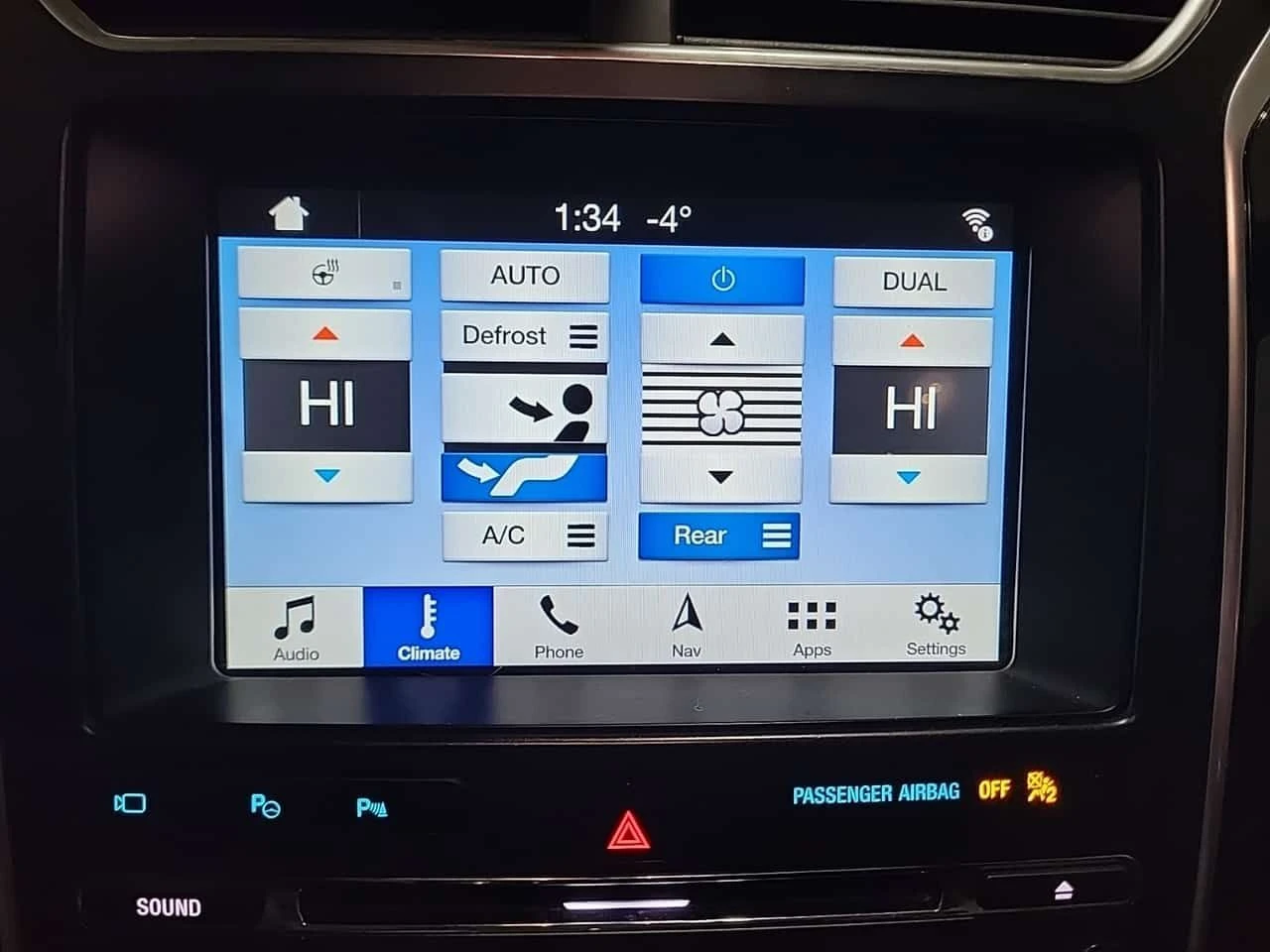 Ford Explorer * PLATINUM * ПОДГРЕВИ* ОБДУХВАНЕ* ПАНОРАМА* 2 КЛЮЧ, снимка 11 - Автомобили и джипове - 53771327