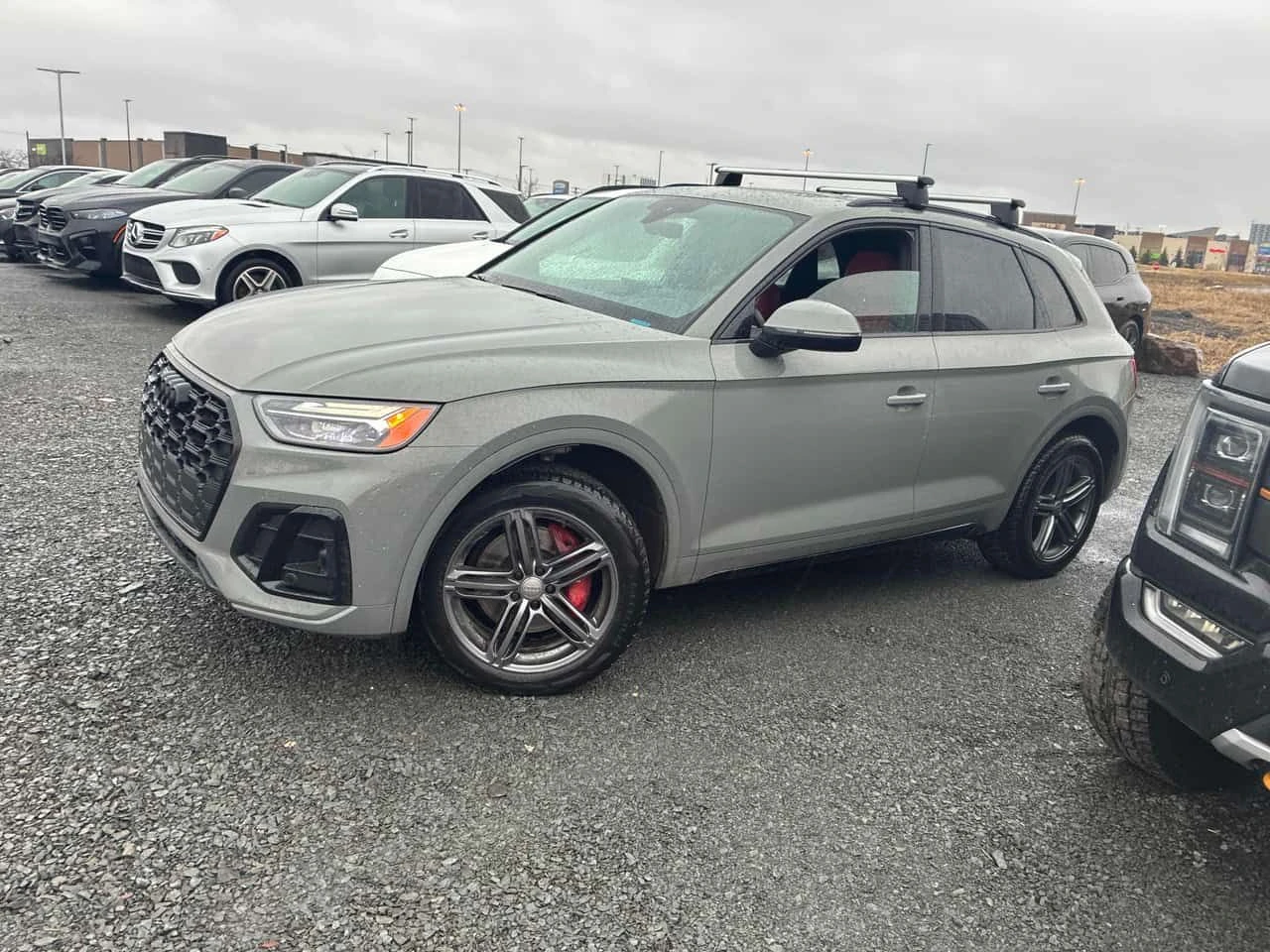 Audi SQ5 * Progressiv * MATRIX* DISTRONIC* B&O* + ГУМИ С ДЖ, снимка 2 - Автомобили и джипове - 54198022