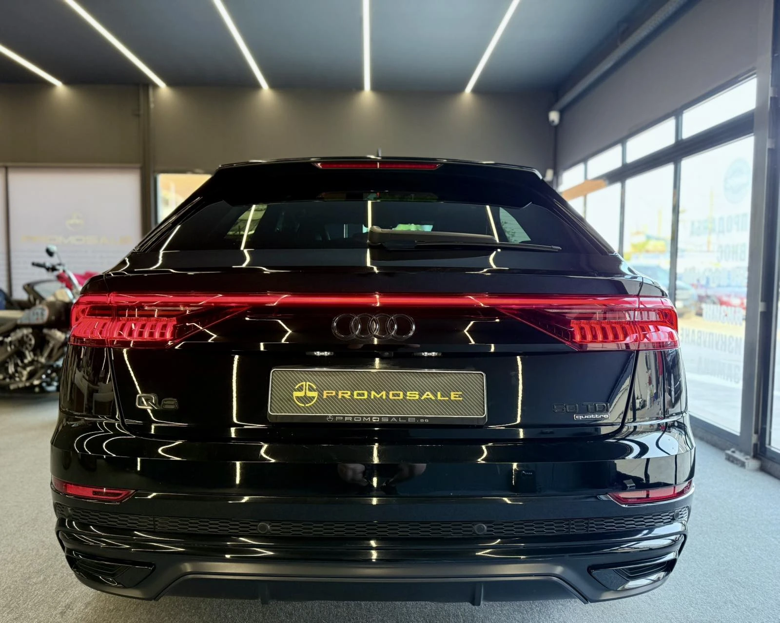 Audi Q8 S-Line* B&O* Pano* Обдух* Лизинг, снимка 5 - Автомобили и джипове - 54818405