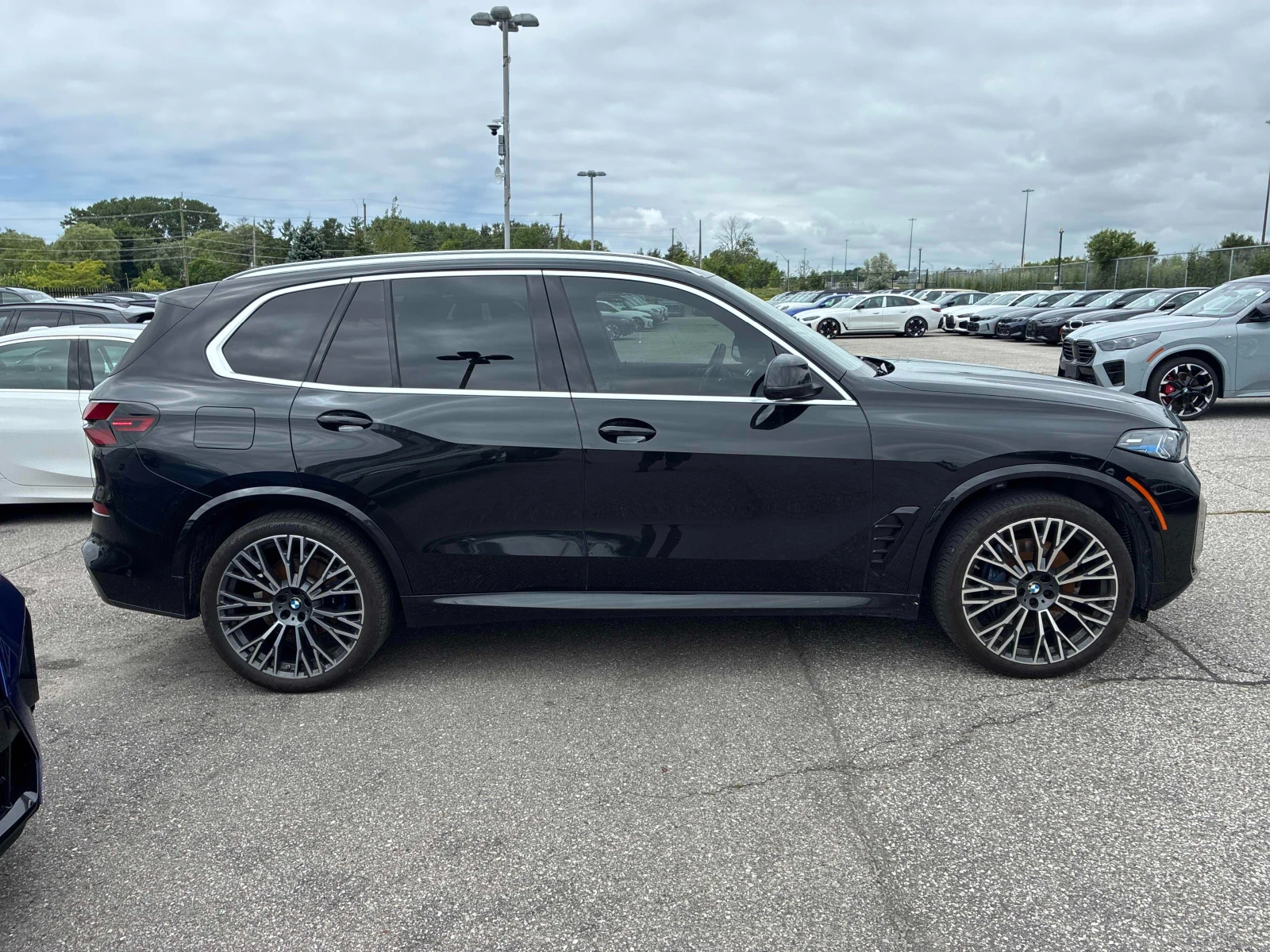 BMW X5 xDrive40i/M sport/2 КЛЮЧА/ПАНОРАМА/CARFAX, снимка 4 - Автомобили и джипове - 55217509