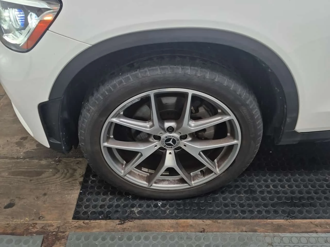 Mercedes-Benz GLC 300 * CARFAX * FULL DIGITAL * ПАНОРАМА * 2 КЛЮЧА * , снимка 8 - Автомобили и джипове - 55309352