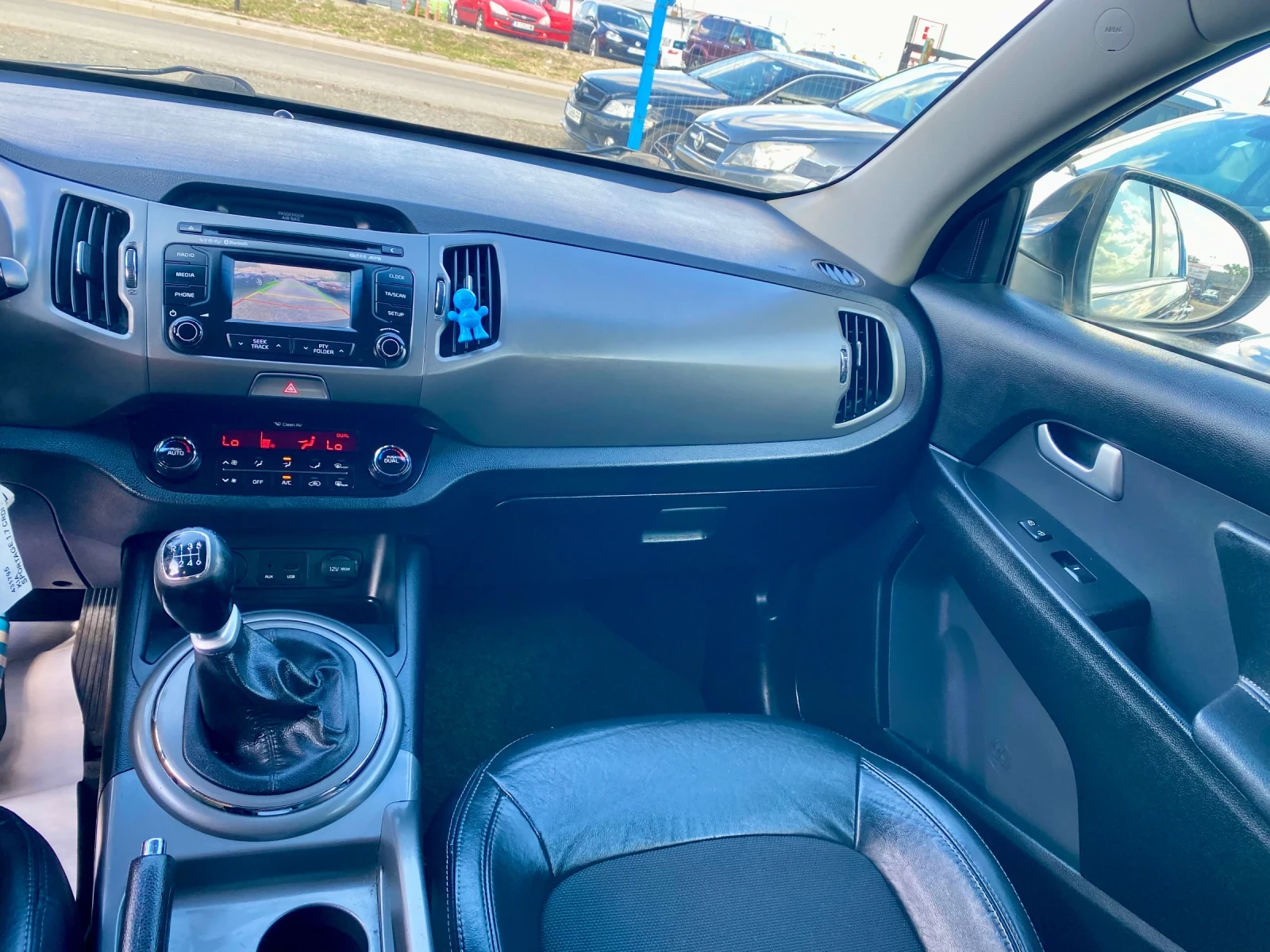 Kia Sportage, снимка 9 - Автомобили и джипове - 55396933