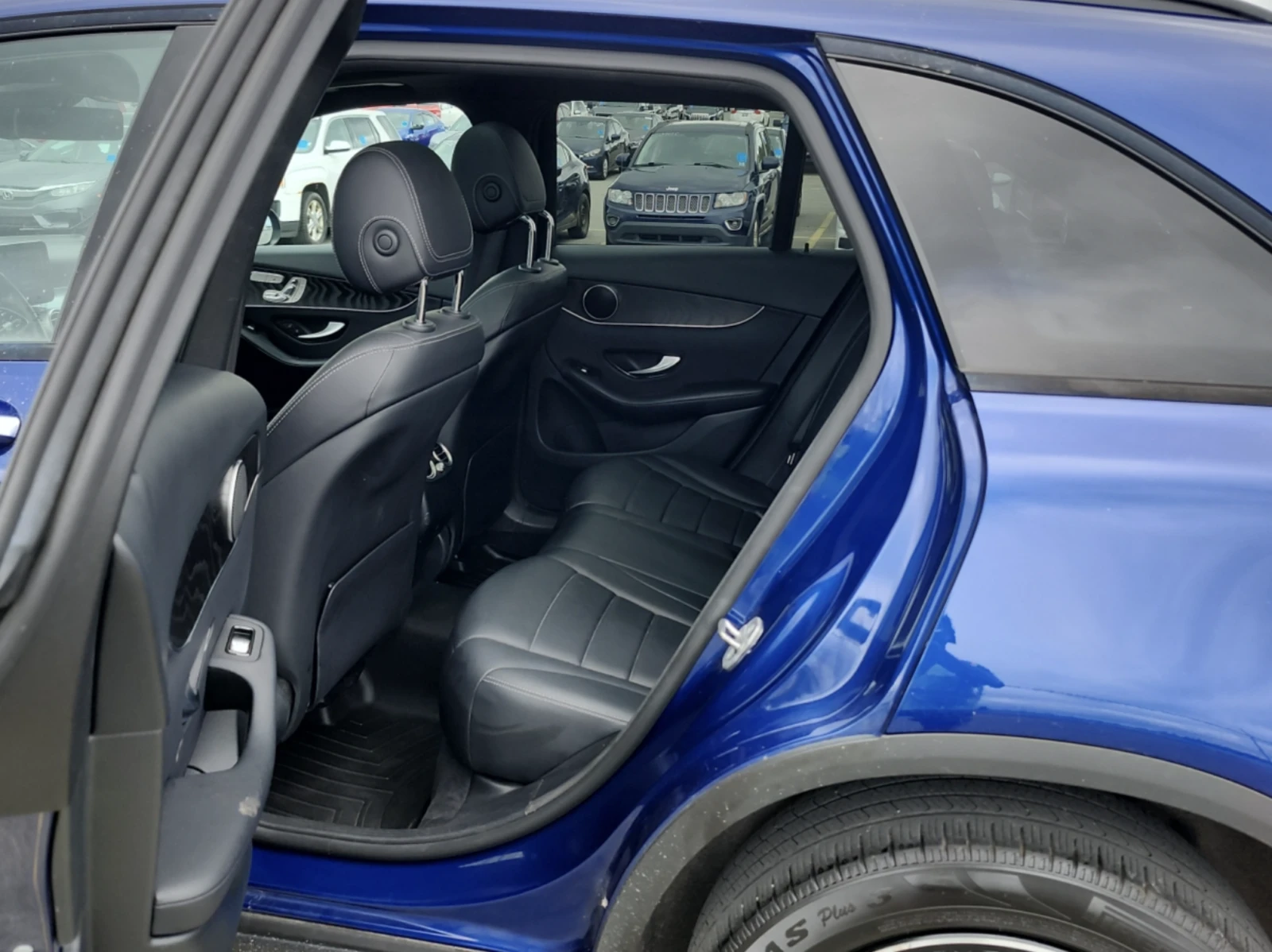 Mercedes-Benz GLC 300 2020 Mercedes-Benz GLC 300, снимка 8 - Автомобили и джипове - 55483412