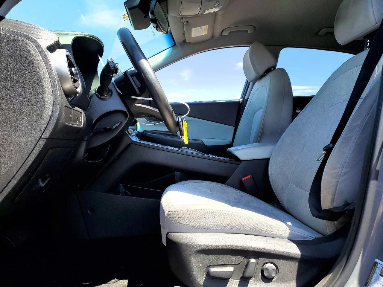 Hyundai Kona SE, снимка 7 - Автомобили и джипове - 55598659