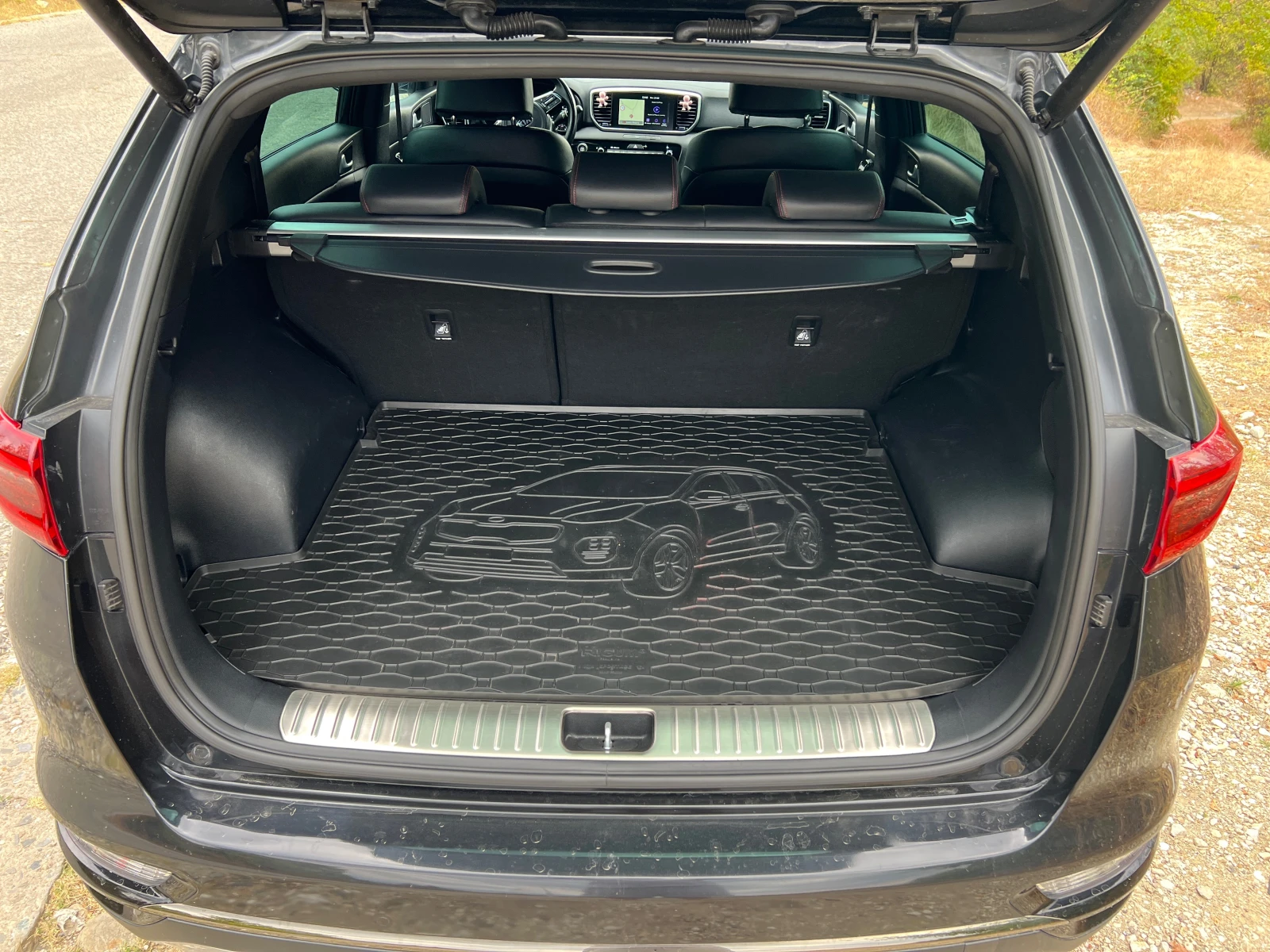 Kia Sportage, снимка 12 - Автомобили и джипове - 56164634