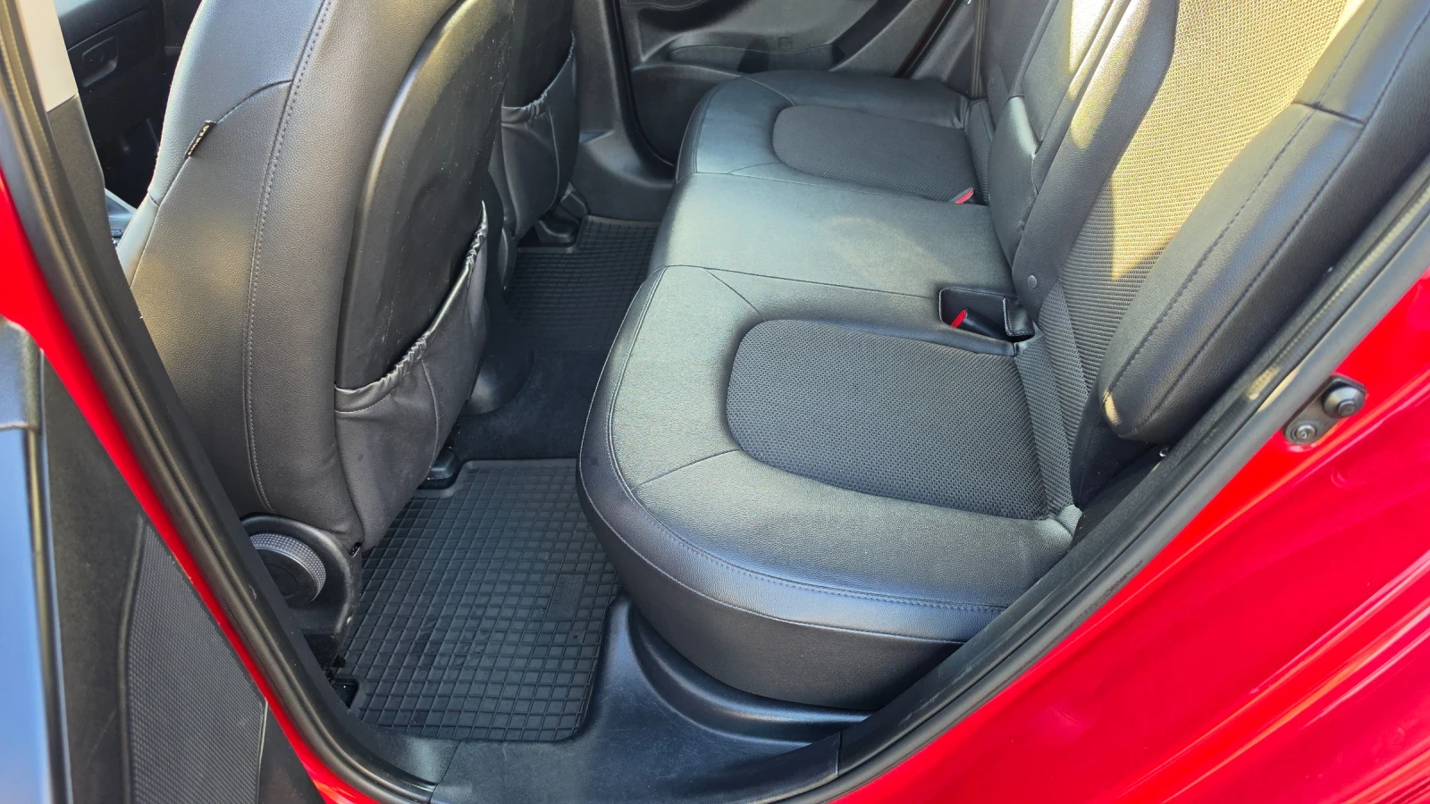 Hyundai IX35 Premium 4x4 Газ, снимка 9 - Автомобили и джипове - 56655536